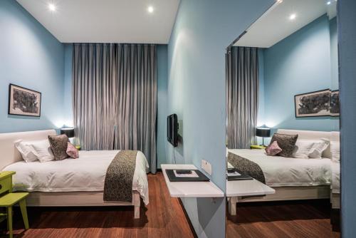 room detail thumbnail 1