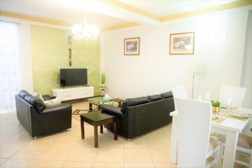 Luxury ABT Apartment Bonapriso