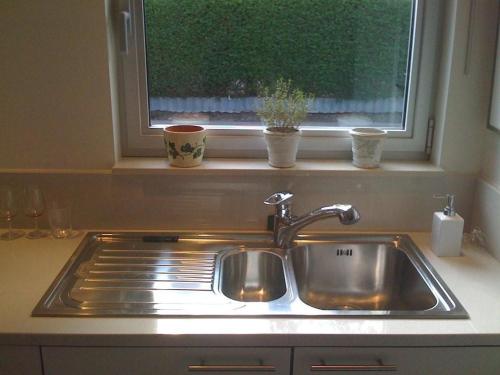 virtuve, Holiday Home and Office Domisi'l in Moerbeke-Waas