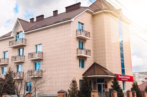Business Hotel - image 13