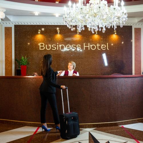 Business Hotel - image 11