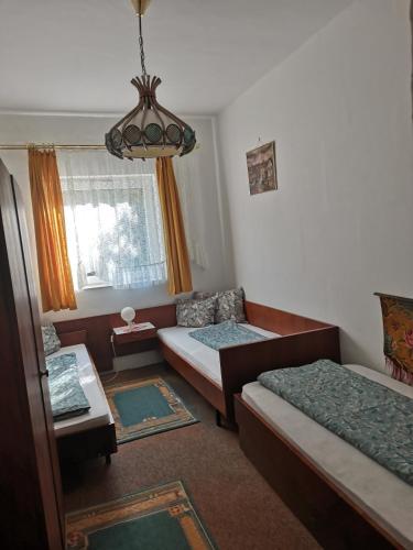Villa-Negra Retro Panzió – Balatonfoldvar, AZ