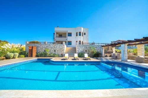 Iremia Luxury Villa with pool