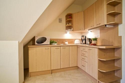 Apart-Center Motyl - image 6