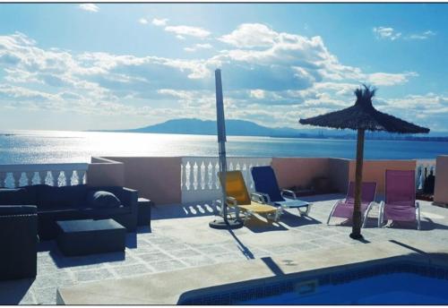 Magnificent Villa sea front views gîte à louer Olías