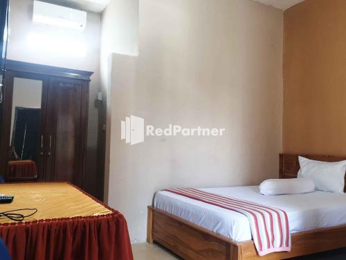 Hotel Gloria Borong RedPartner