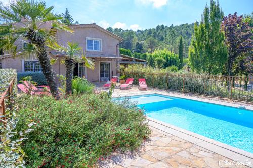 Villa de 3 chambres avec piscine privee et jardin clos a Villecroze gîte à louer La Villard