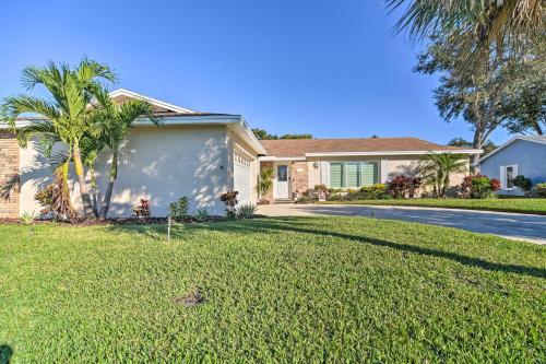 Sunny Seminole Gem with Screened Lanai and Pool! in Seminole, USA