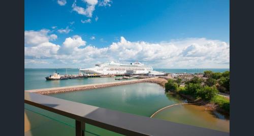 NEW - ZEN AT THE WATERFRONT - Luxury Waterfront Holiday Home for Families & Friends, Darwin (foto 4)