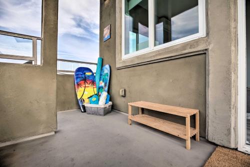 Private Ocean Beach Studio with Ocean Views! in Mission Bay / Point Loma Heights
