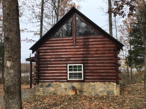 Kozy Haven Log Cabin Rentals - image 14