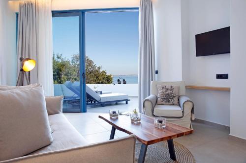 Oasis Beach Hotel in Skala