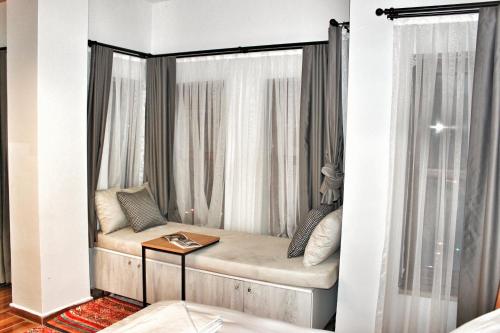 Million Old City Apartment - image 10