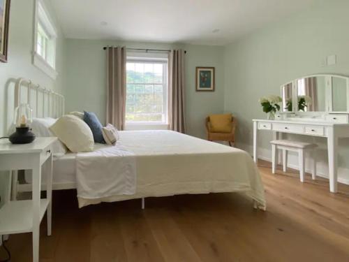 The Barnhouse Loft