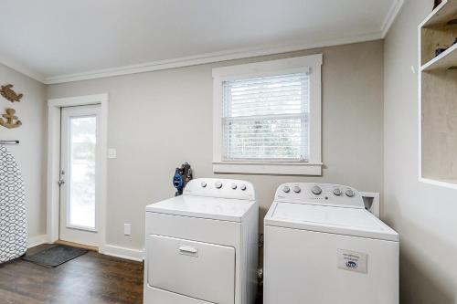 Sunny South by Meyer Vacation Rentals