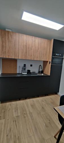 مطبخ, New Apartment Claret in زاتيفا