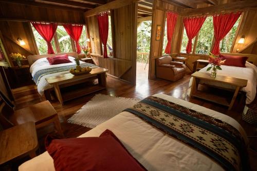 Casa Divina Eco Lodge in Mindo