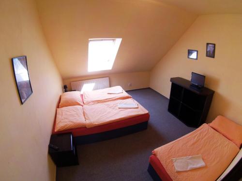 Triple Room with Shower