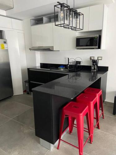 Kitchen, Moderno Apto Shift Zona 16, cerca de Embajada EEUU y Explanada Cayala in Zone 16