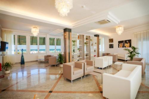 Hotel Montecarlo 3 Stelle Superior – Caorle, GA