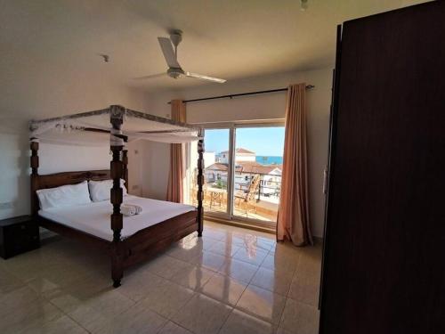 Palm Terrace oceanview apartment