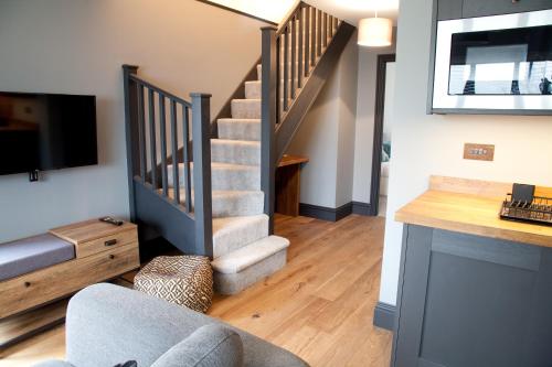Little Elm - luxury home from home, free parking, 30-40 mins walk from Bath city centre, Bath (photo 8)