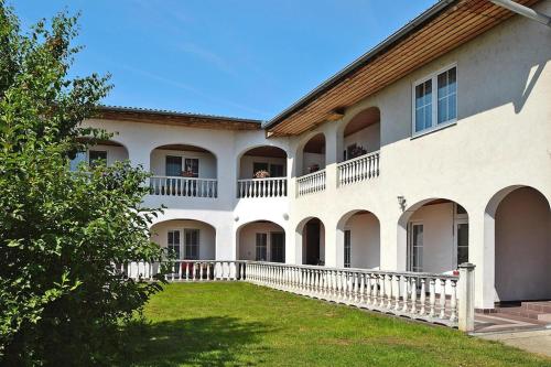 . Apartment in Poddersdorf am See with balcony or terrace