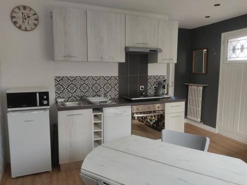 Kitchen, Belle dependance, appartement cosy, tout confort in Saint Martin