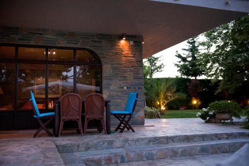 시설, Villa Bona: A secluded villa less than 50 min. from Athens Intl. Airport in 플라카 딜레시