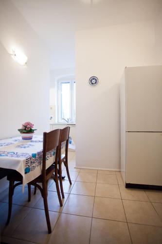 Adagio Theatre Apartment Split 3