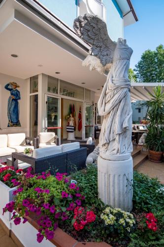Bejárat, Hotel Villa dei Fiori - sul mare con piscina in Viserbella