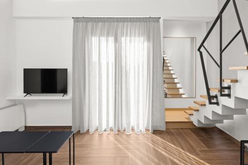 ATHENIAN VIEW LOFT - image 3