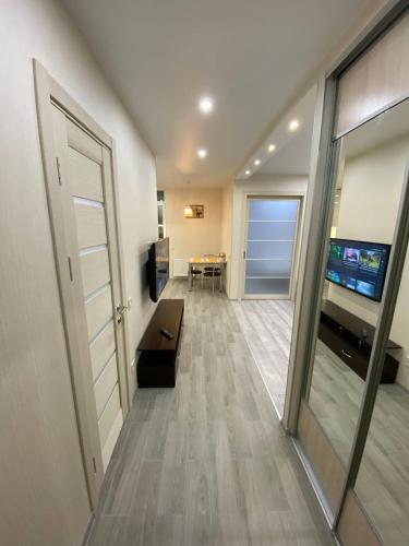 Замечательная евродвушка район Теремков 209 (Замечательная евродвушка раион Теремков 209) in Hatne