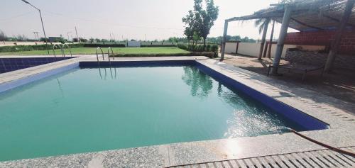 B&B Bhuj - krishna farm & forest - Bed and Breakfast Bhuj