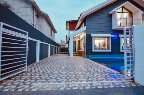 Cambridge Villa By 29bungalow