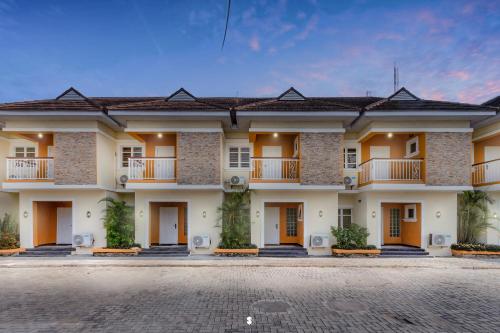 Saturn hosted by Ascot Apartment in Lekki Phase 1