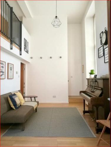 Central Mezzanine Apartment in Historic School, Edinburgh (fotografie 4)