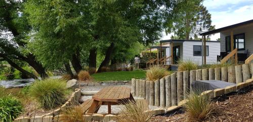 Spring Creek Holiday Park - Hotel - Blenheim