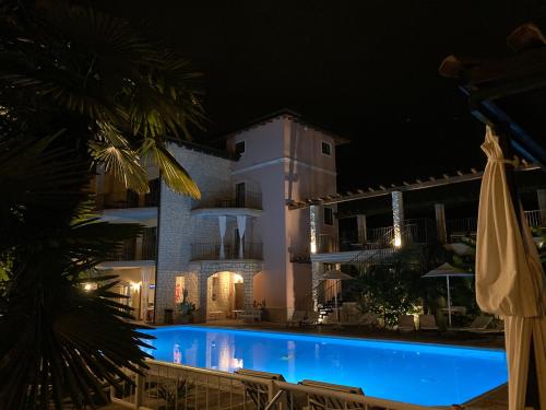 Residenza Le Due Torri - Accommodation - Riva del Garda