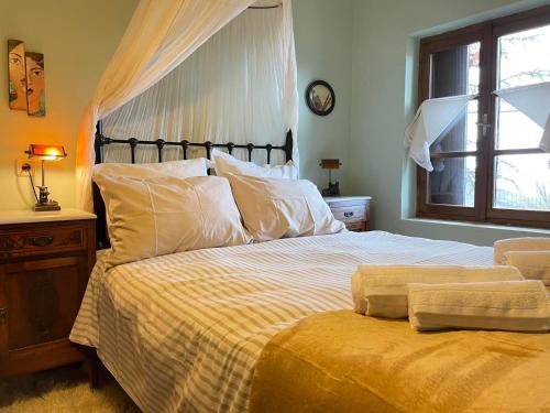 St. John Traditional House in อากีออส อิโออันนิส (วอเรีย คีนูเรีย)