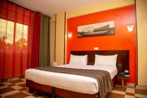 YAAHOT Hotel