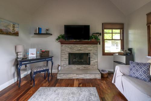 Apple Orchard Inn - image 7