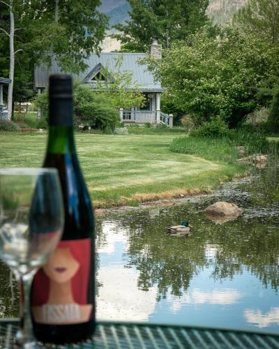 Apple Orchard Inn - image 13
