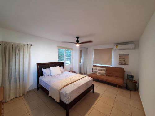 Aguadilla Waves Apt Free Parking & Wifi 8 minute walk from Crashboat beach in Aguadilla