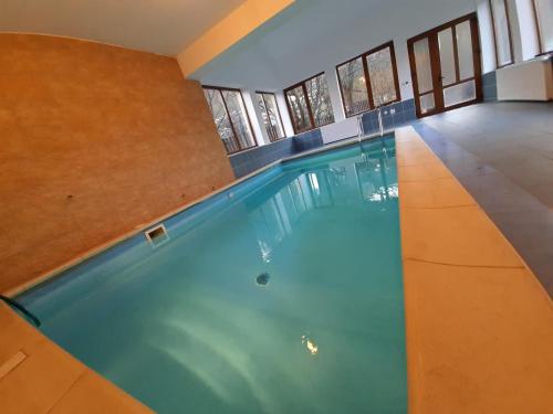 Pensiunea Montan din Bran,sat Simon SPA indoor 3
