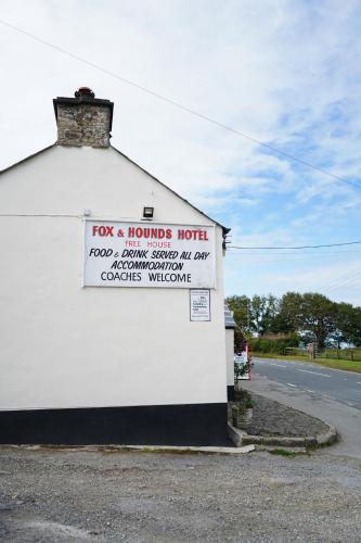 Fox & Hounds Hotel - image 6