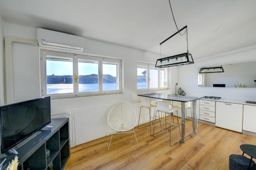 MIRALAGO - Garda Leisure, Salò (photo 9)