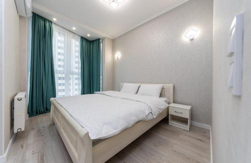 FlatRent Drahomanova 2a Kyiv