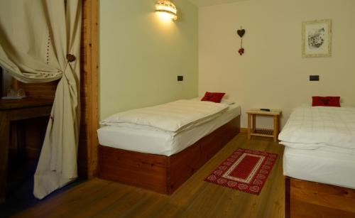 Albergo Alpenrose Ski&Bike Mountain Hotel in Gressoney-Saint-Jean