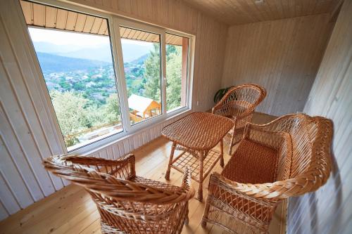 Double Room with Extra Bed image 4